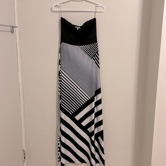 Black & white maxi dress size small - Picture 1 of 4